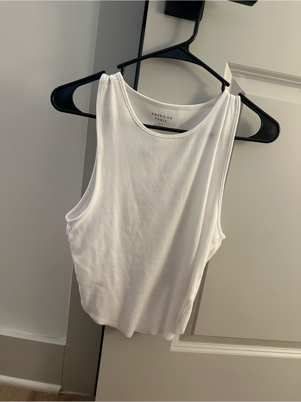 American Eagle Outfitters White Ribbed Scoop Neck Tank